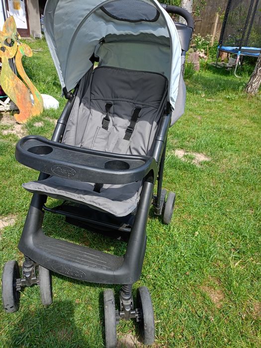 Sprzedam wózek spacerowy
