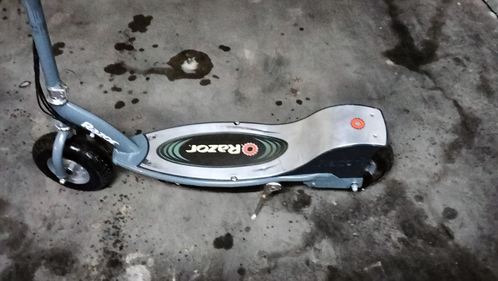 Hulajnoga razor e300