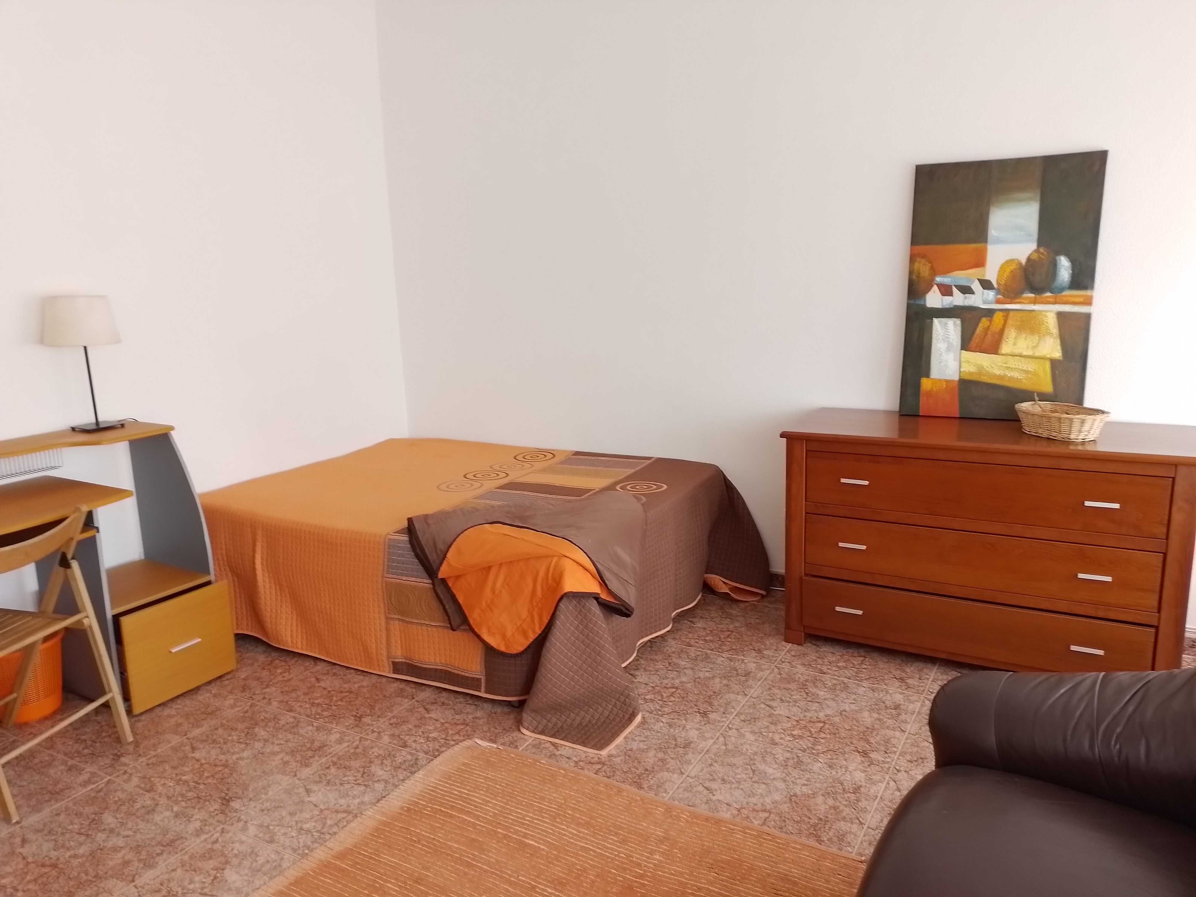 Quarto em apartamento T3 para estudantes