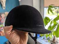 Kask jeździecki Fouganza 140 Nowy