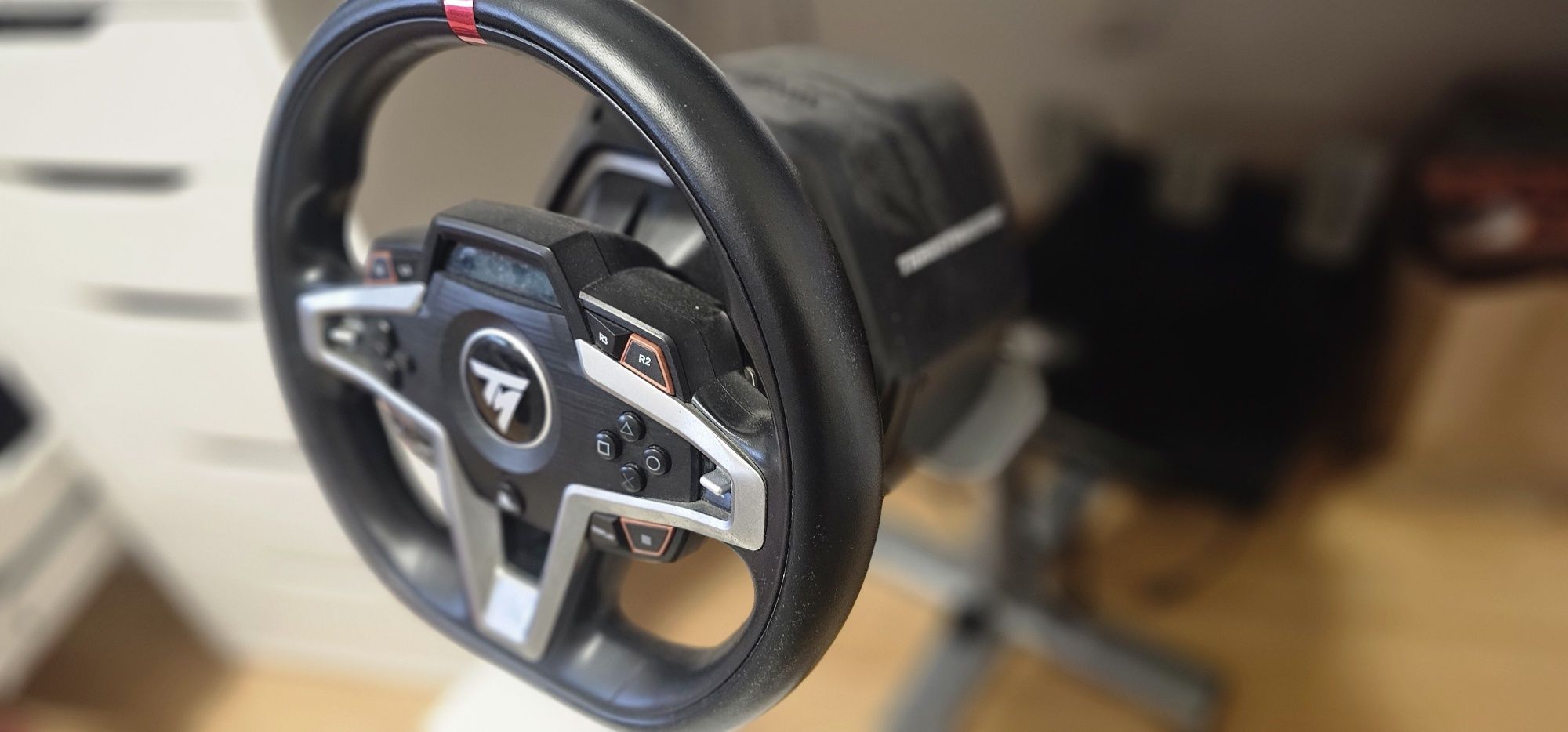Thrustmaster t248 + Playseat branca