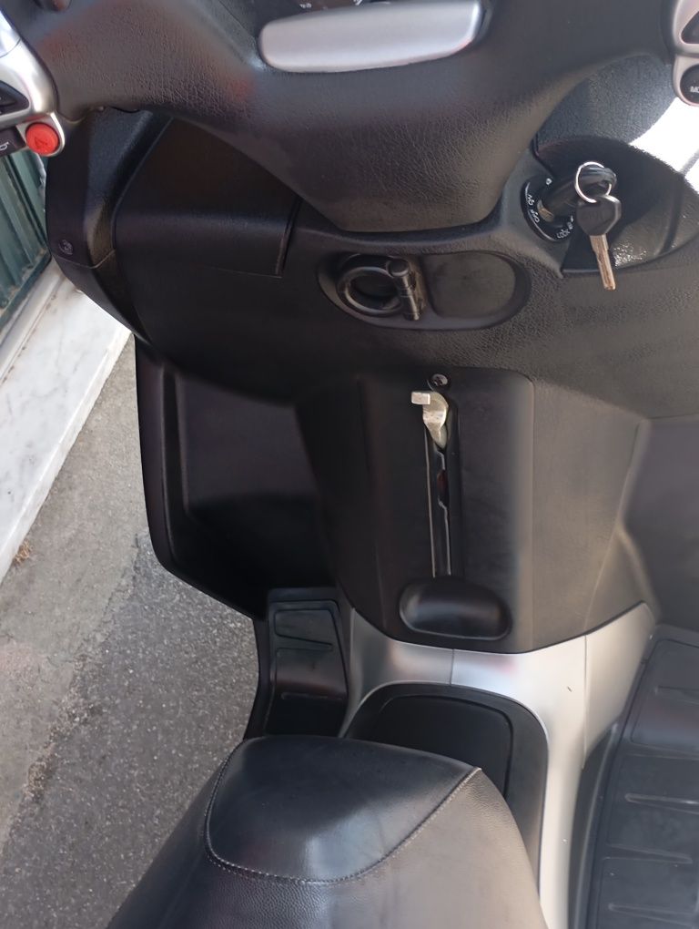 Vendo Piaggio mp3 250