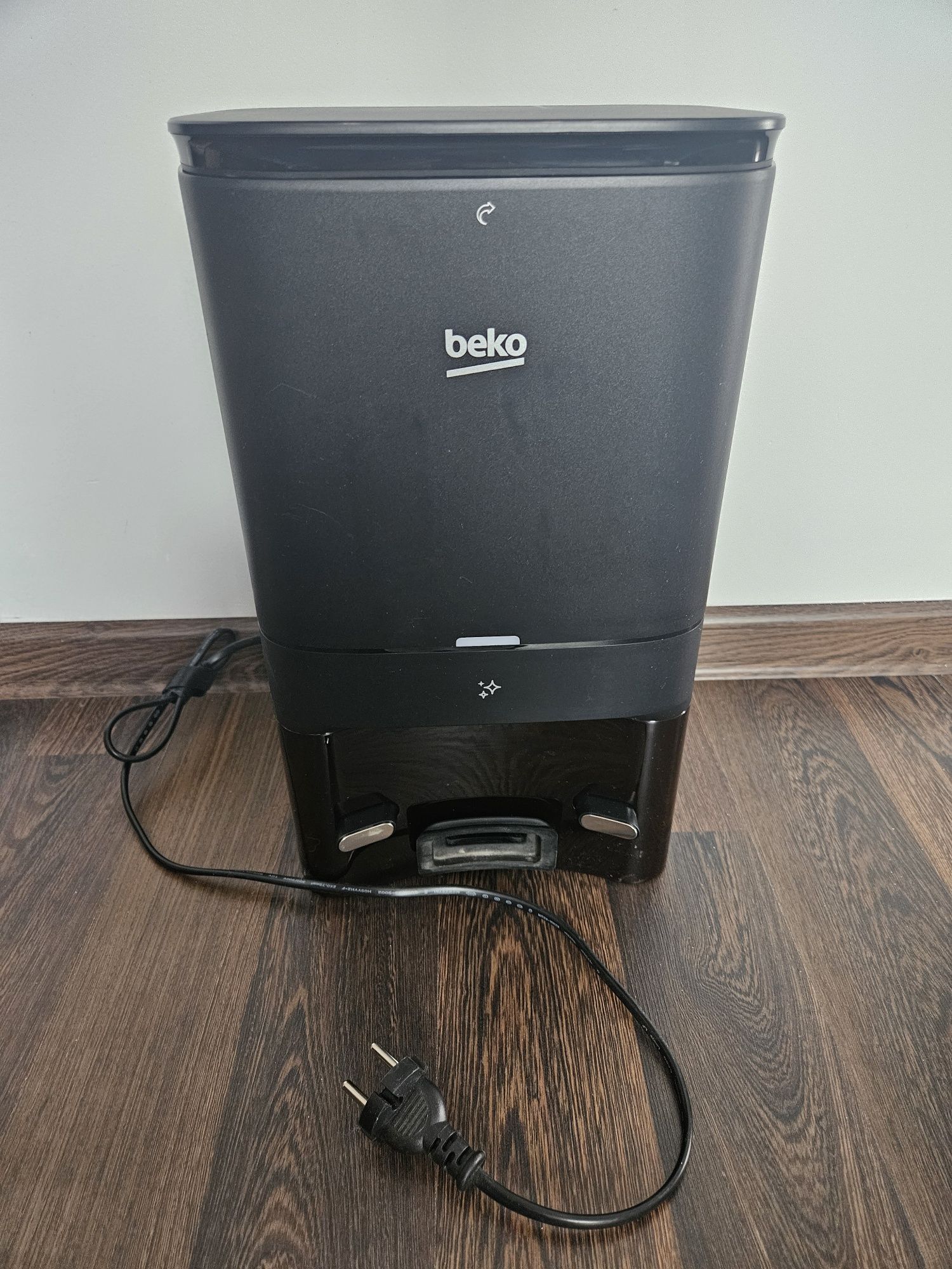 Beko robot sprzatajacy ze stacją odbioru