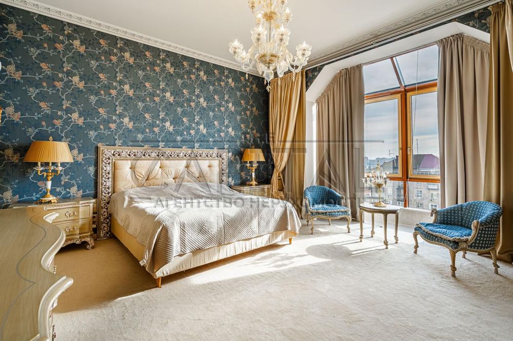 Паторжинского, Золоті ворота, 245м2, Н-4м