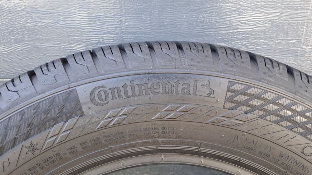Continental 215/65 R16 C VanContact 4Season