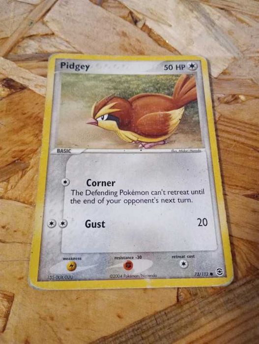 Pidey 73 / 112 Carta Pokémon