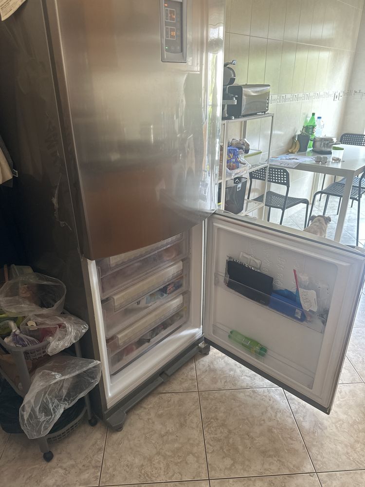 frigorifico ariston hotpoint A+ nofrost