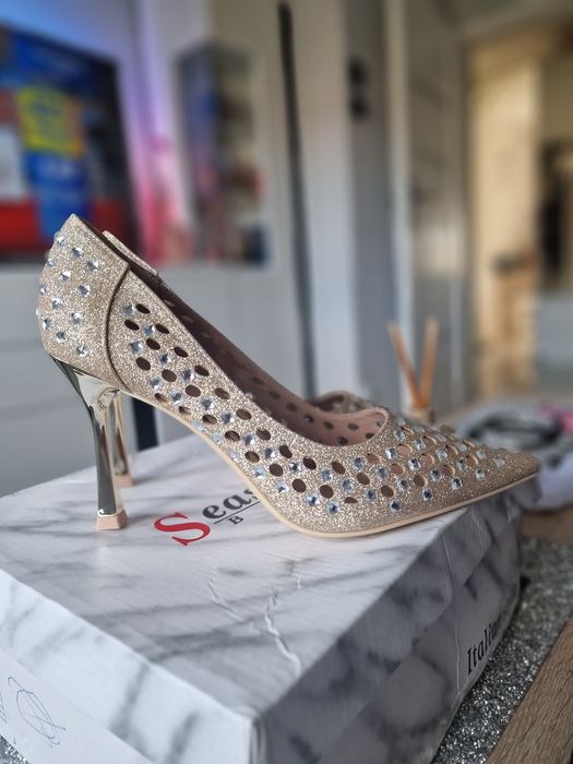 Buty Sistars r.39