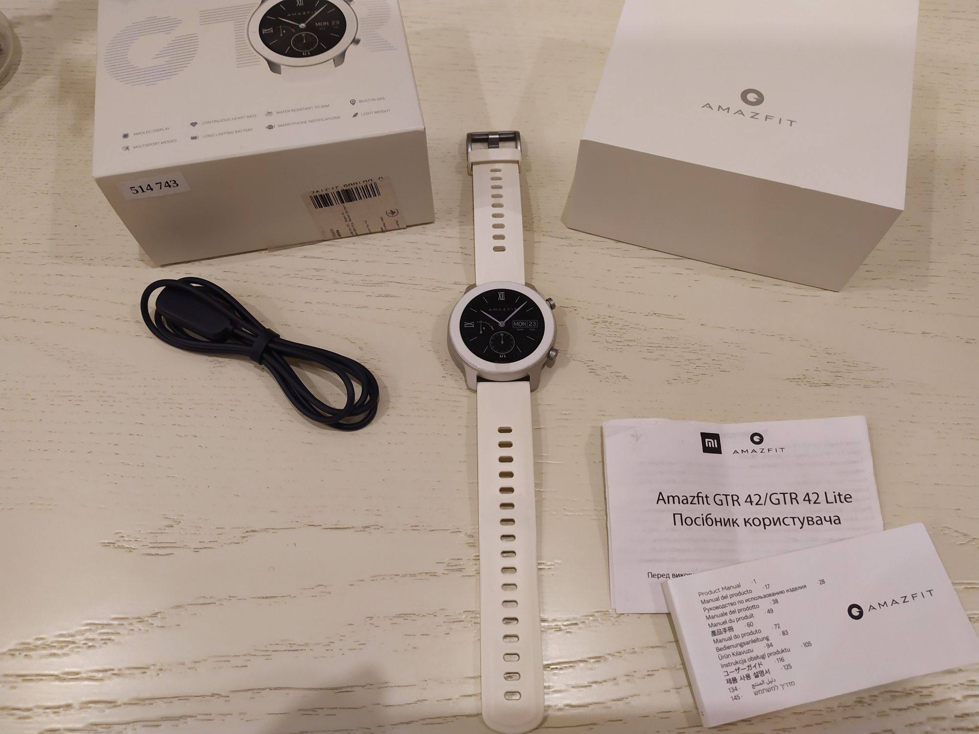 Смарт-часы, годинник Amazfit GTR AMOLED 42 mm Moonlight White Новий