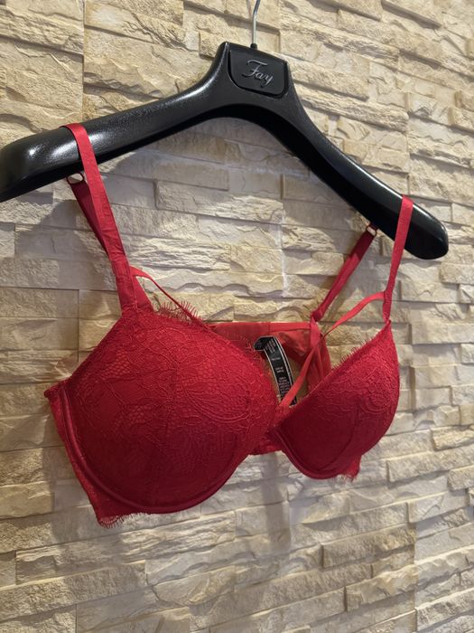 Vicroria secret la perla бюстгалтер