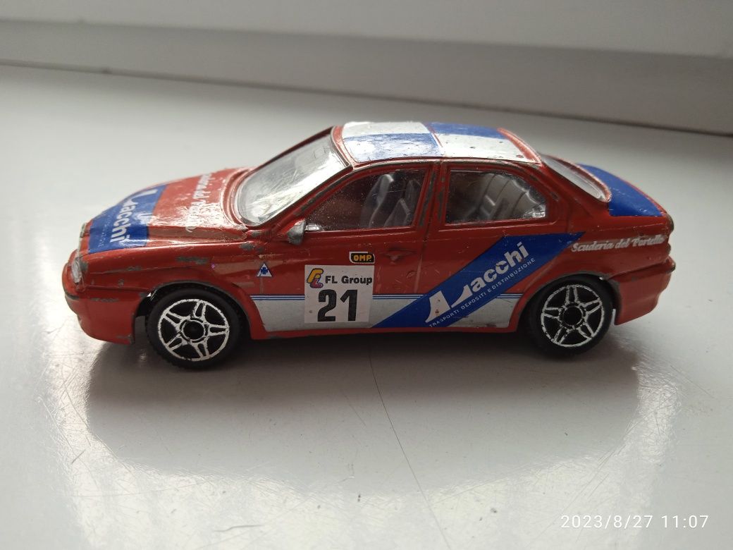 Burago Alfa Romeo 156 Bburago 1/43 Corgi Maisto