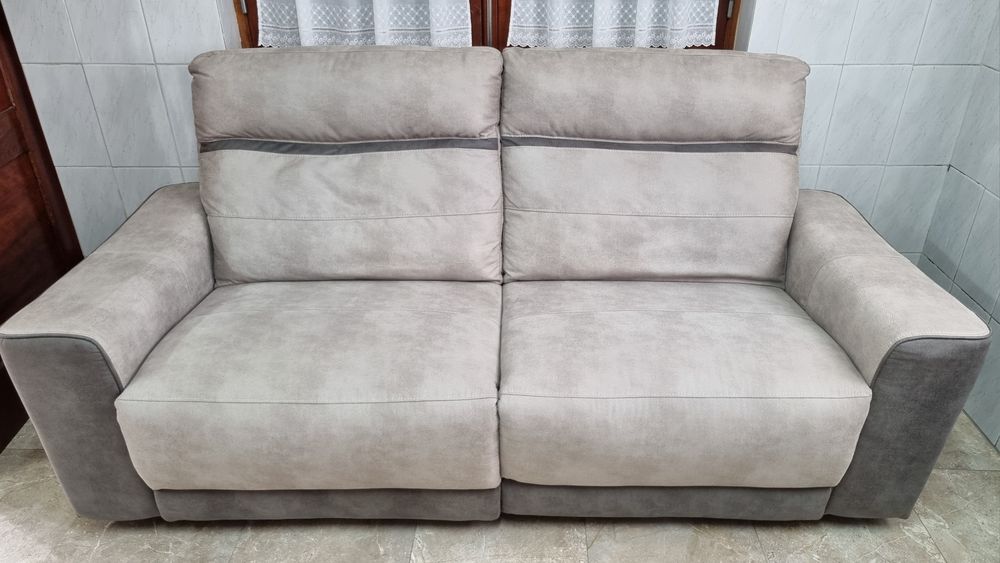 Sofá relax eléctrico cinza (preço original 899€)