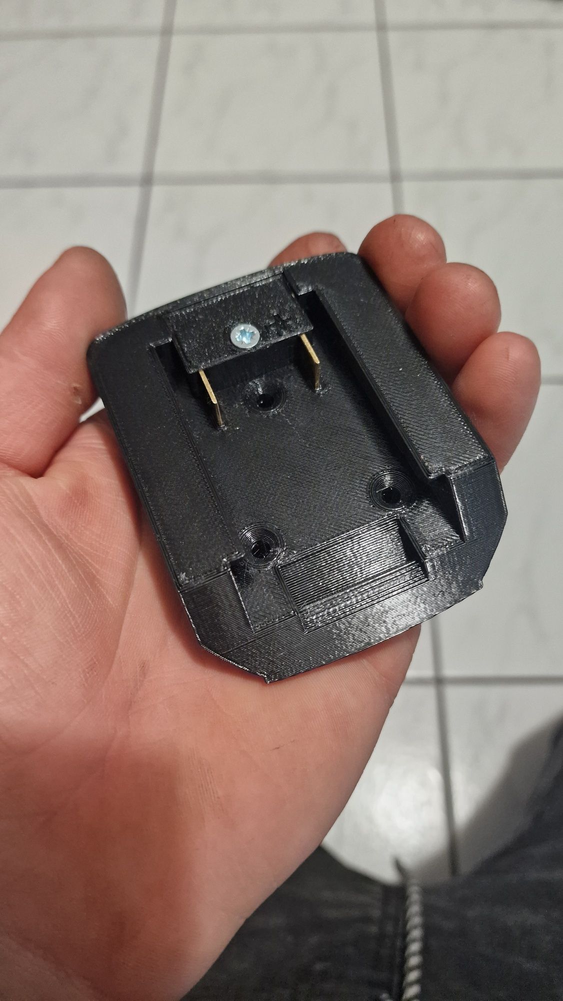 Adapter na akumulatory YATO