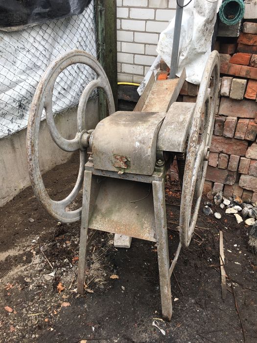 Продам сікарню сікарня