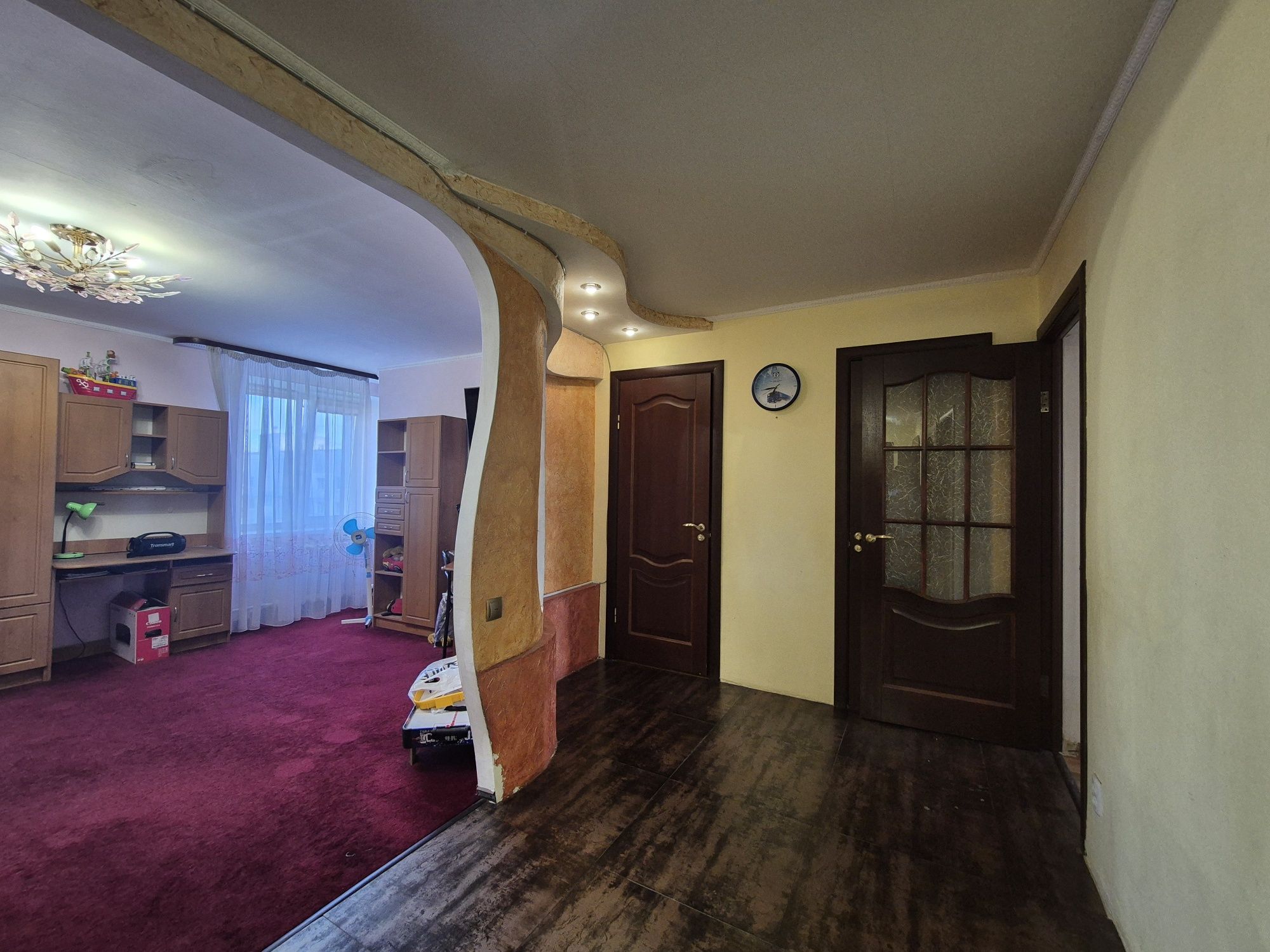 Продам 4 к квартиру по Незалежності 2 , 94 м²