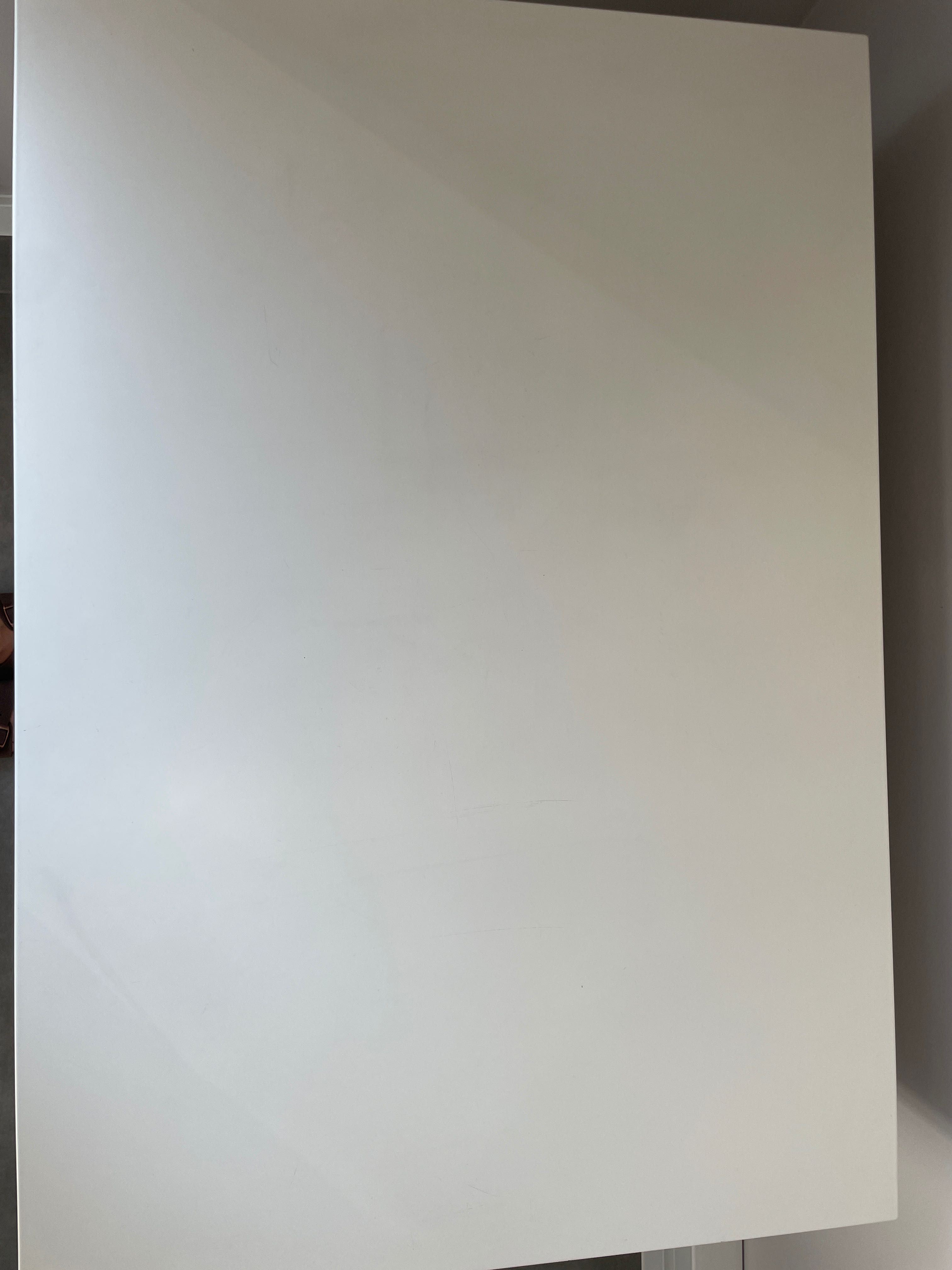 Szafka biurowa zamykana na klucz, biała 80x55x75 cm