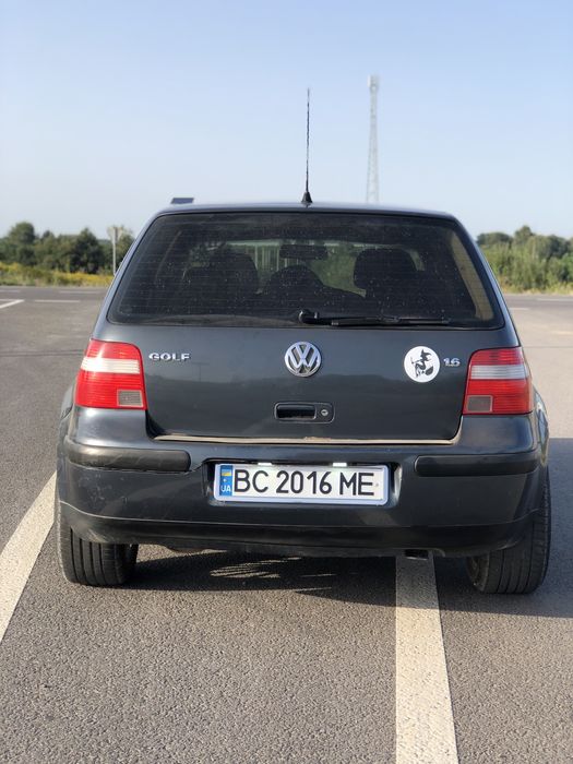 Продам власний автомобіль golf 4 хечбек
