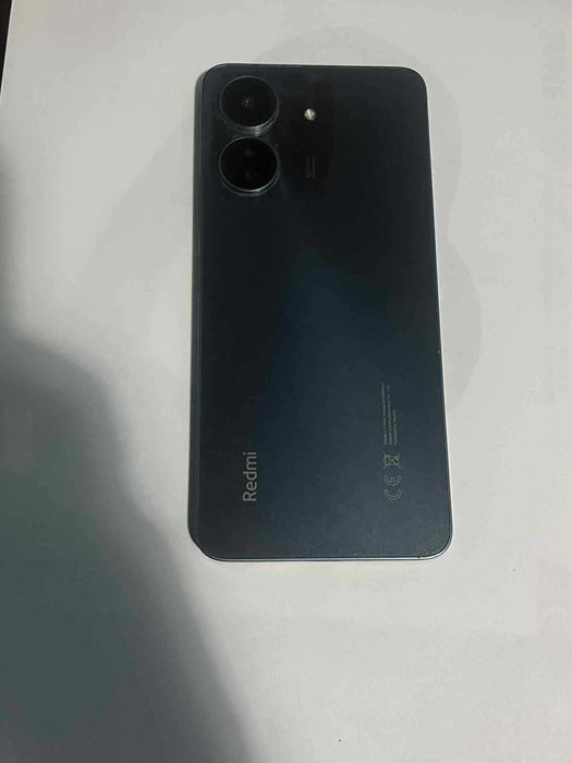 Xiaomi Redmi 13C 128GB – Excelente Estado | Capa + Cabo Incluídos