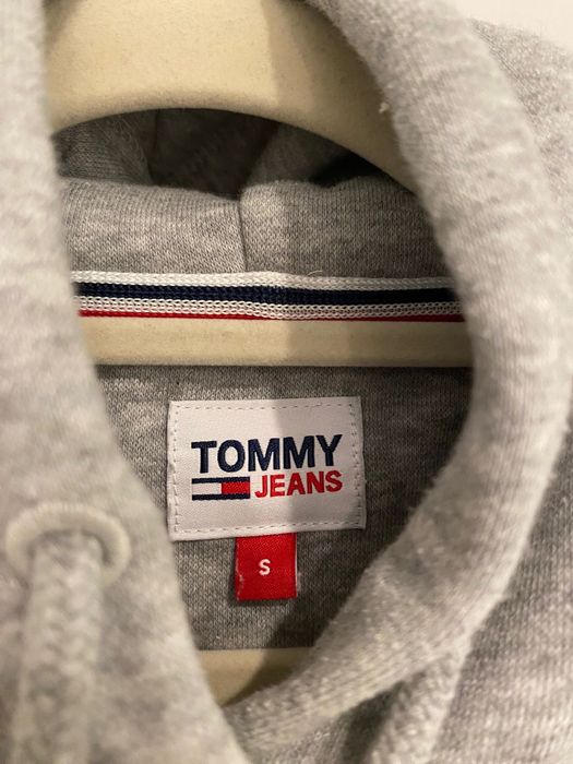 Blusoes Adidas e Tommy