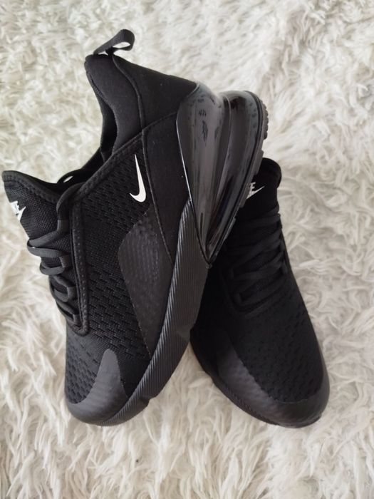 Nowe sportowe buty męskie