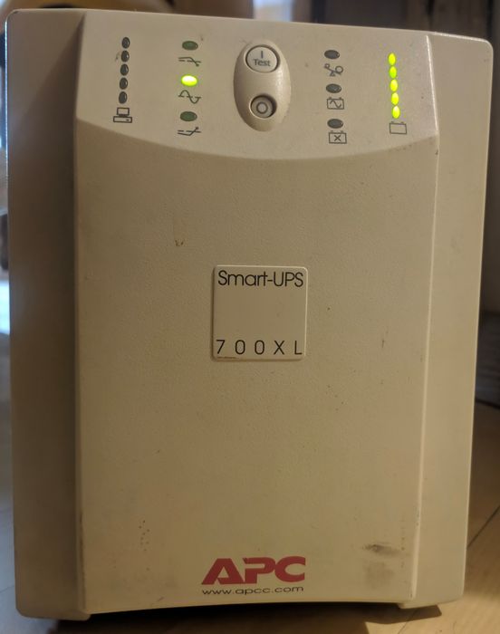 ББЖ APC Smart-UPS 700 XL