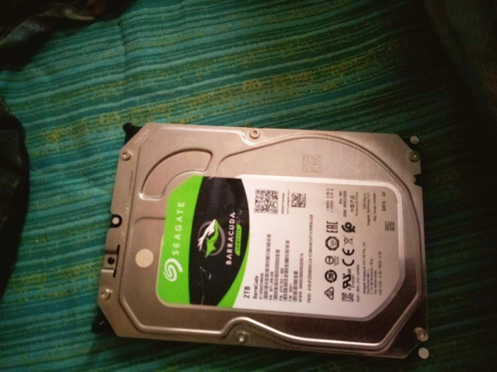 HDD диск Seagate Barracuda 2 TB продам, обмен.