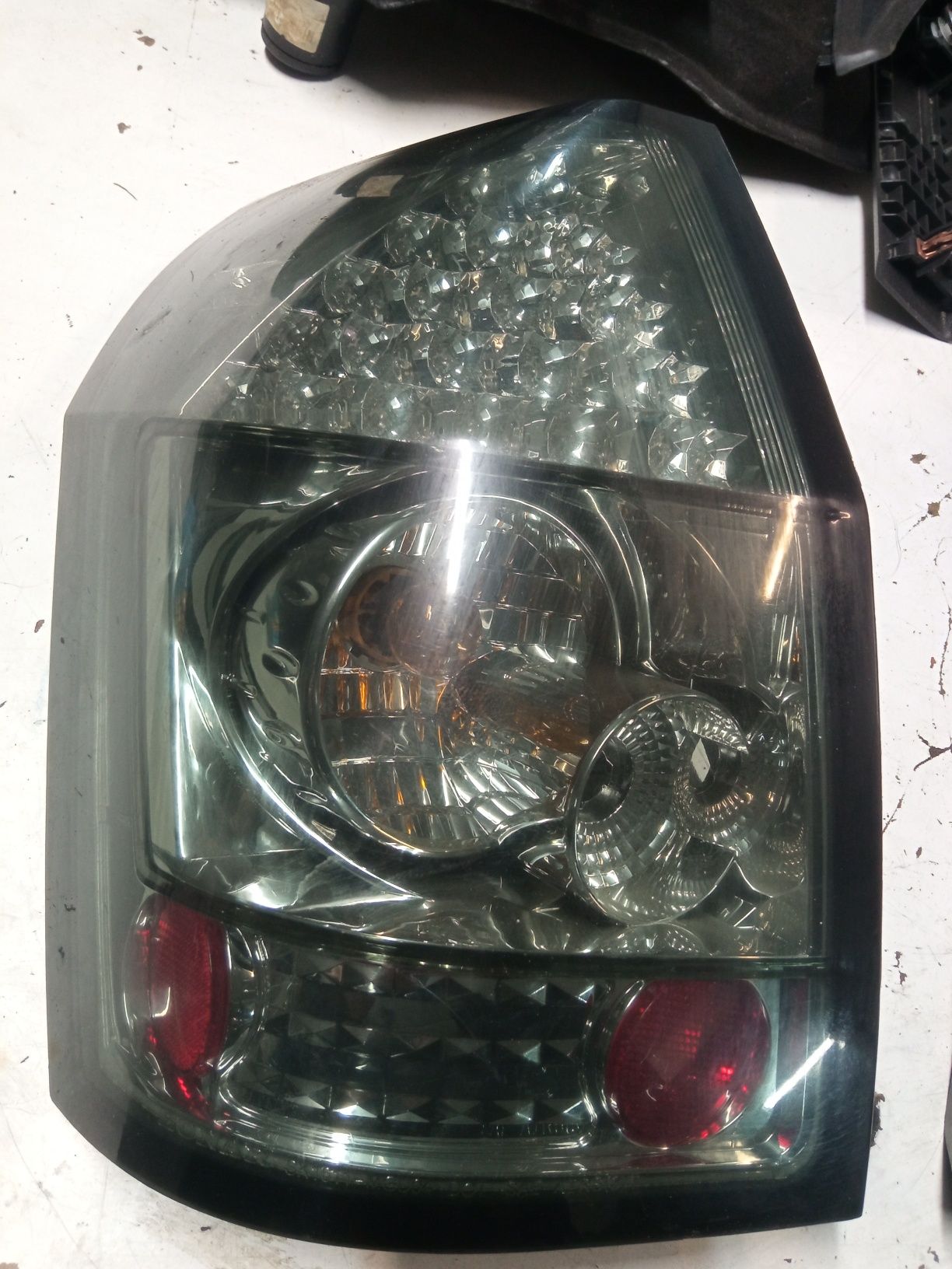 Lampa tył prawa Chrysler 300C kombi