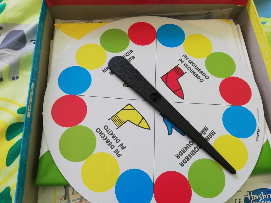 Jogo divertido twister