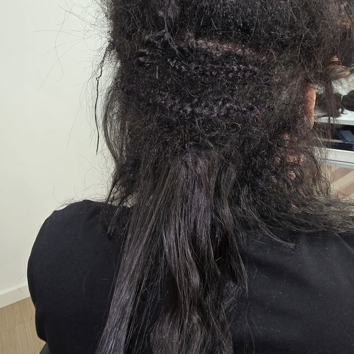 Aplicação de cabelo e venda de cabelo