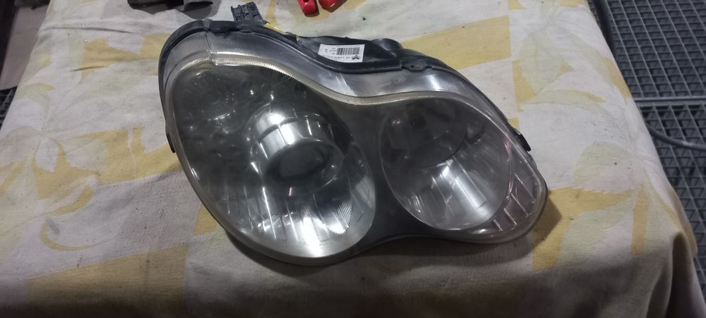 Продам передние и задние фары на Джили СК