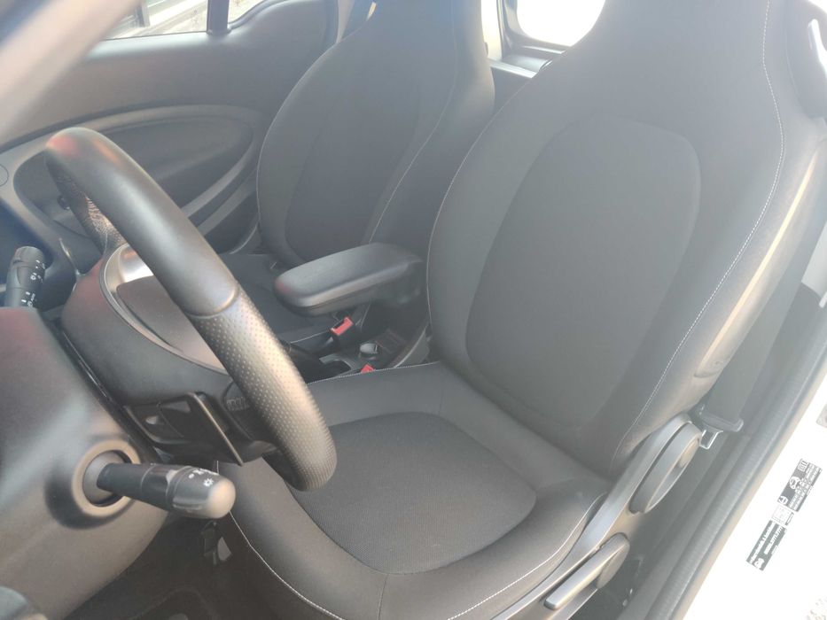 smart fortwo coupe
0.9 Turbo Urban Shadow Edition 2dr Auto