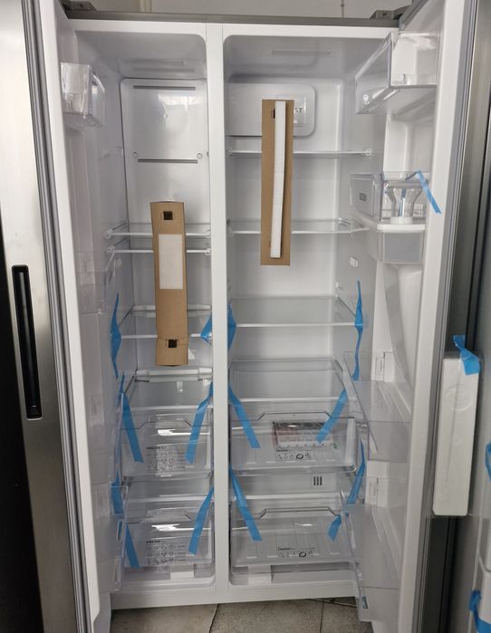 Frigorífico Americano becken com dispensador de agua no frost