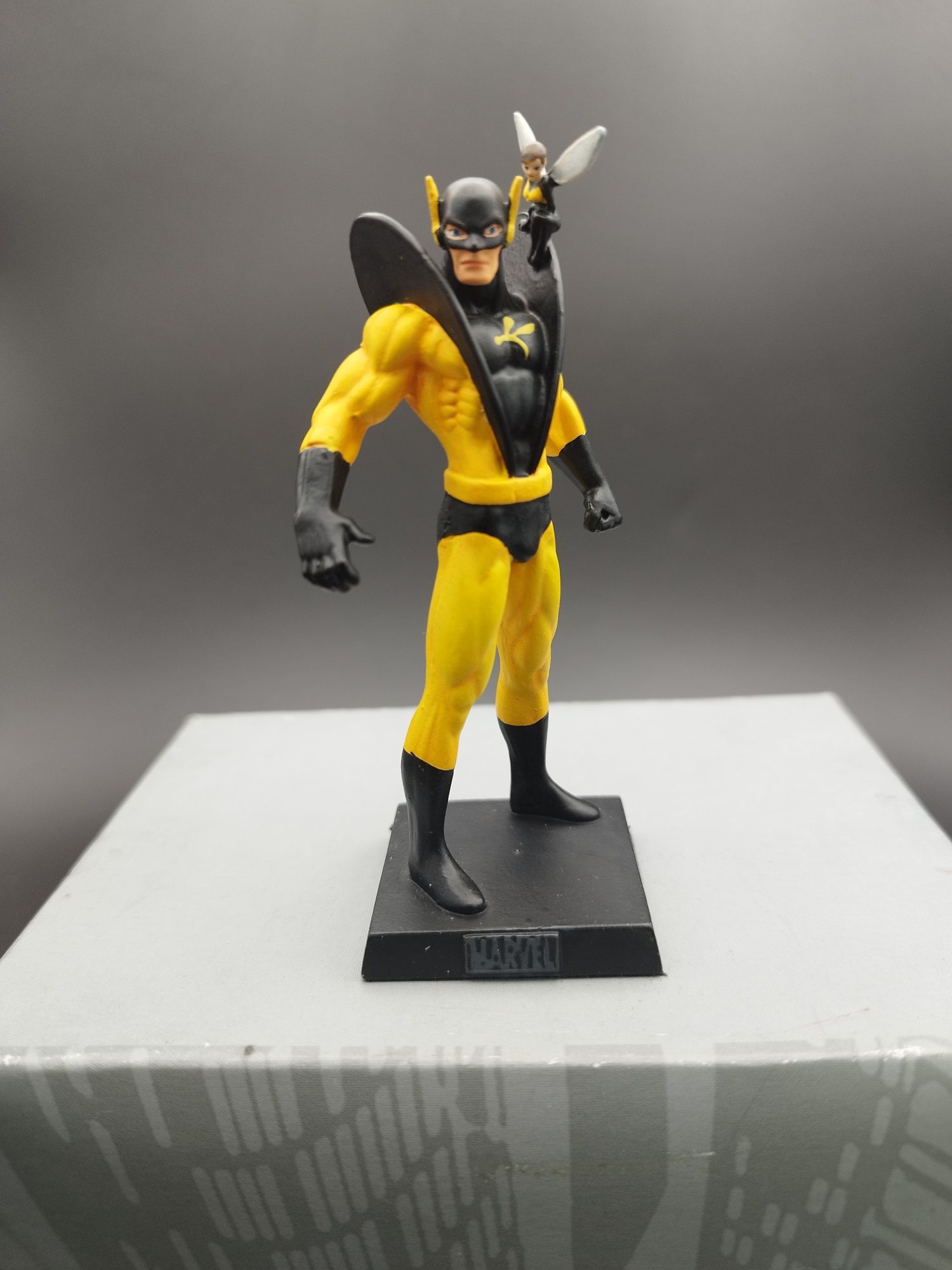 Figurka Marvel klasyczna Yellow Jacket #58  ok 8 cm figurka ciężka