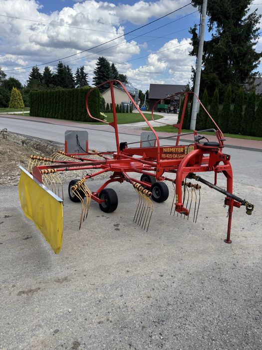 Zgrabiarka Karuzelowa NIEMEYER RD 425-DA