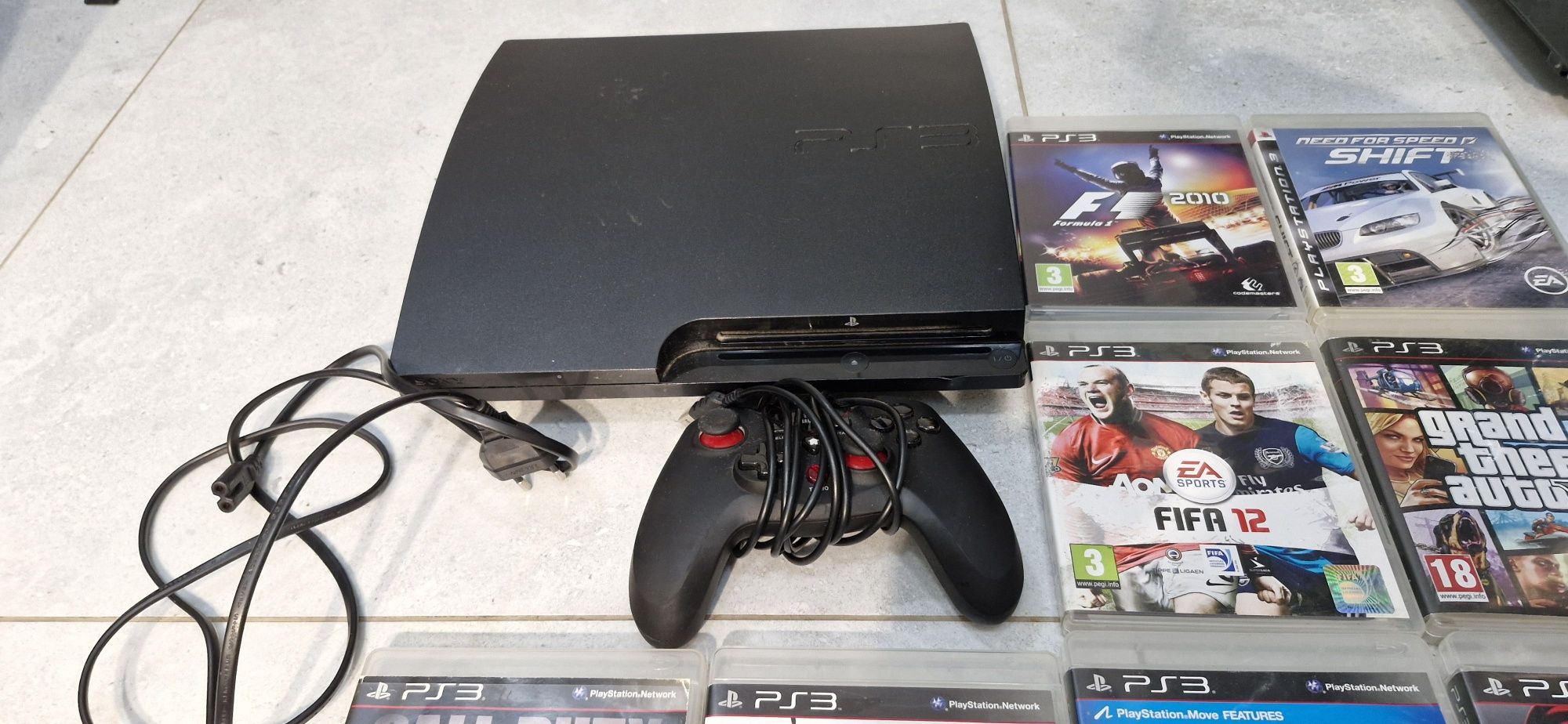 Konsola PS3 plus 13 gier