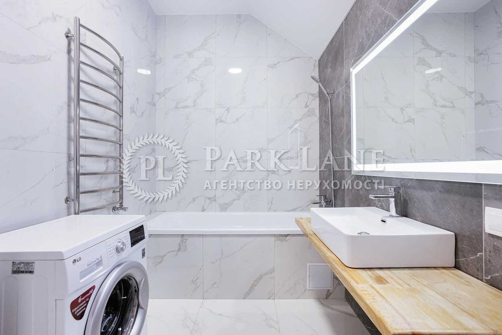 Продаж двоповерхового будинку с.Петропавлівське Ремонт