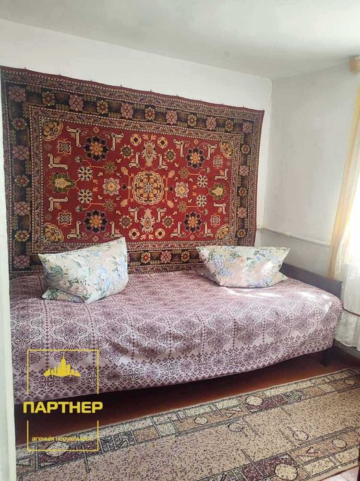 Продам  окрему  частину   будинку  у  нагірній частині Кременчука