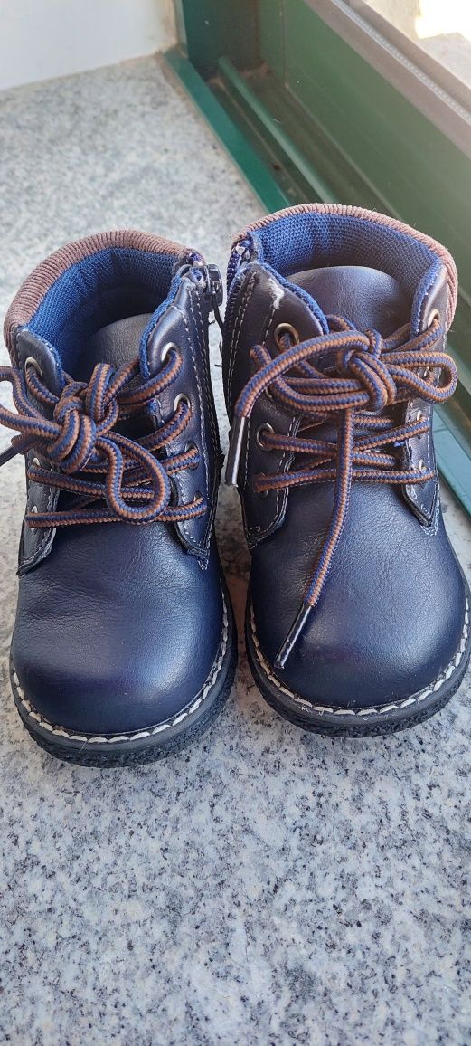 Bota de criança azul
