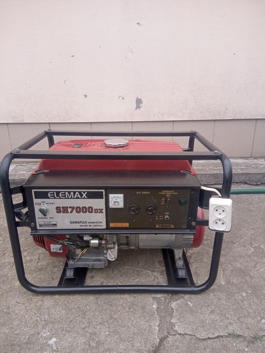 Бензогенератор Элемакс ,Япония