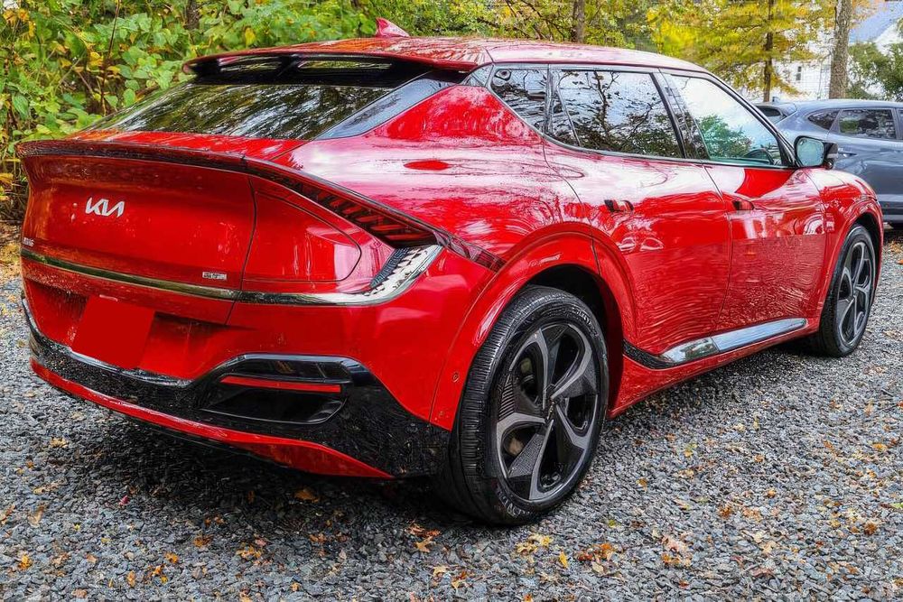 Kia EV6 GT-Line      2024