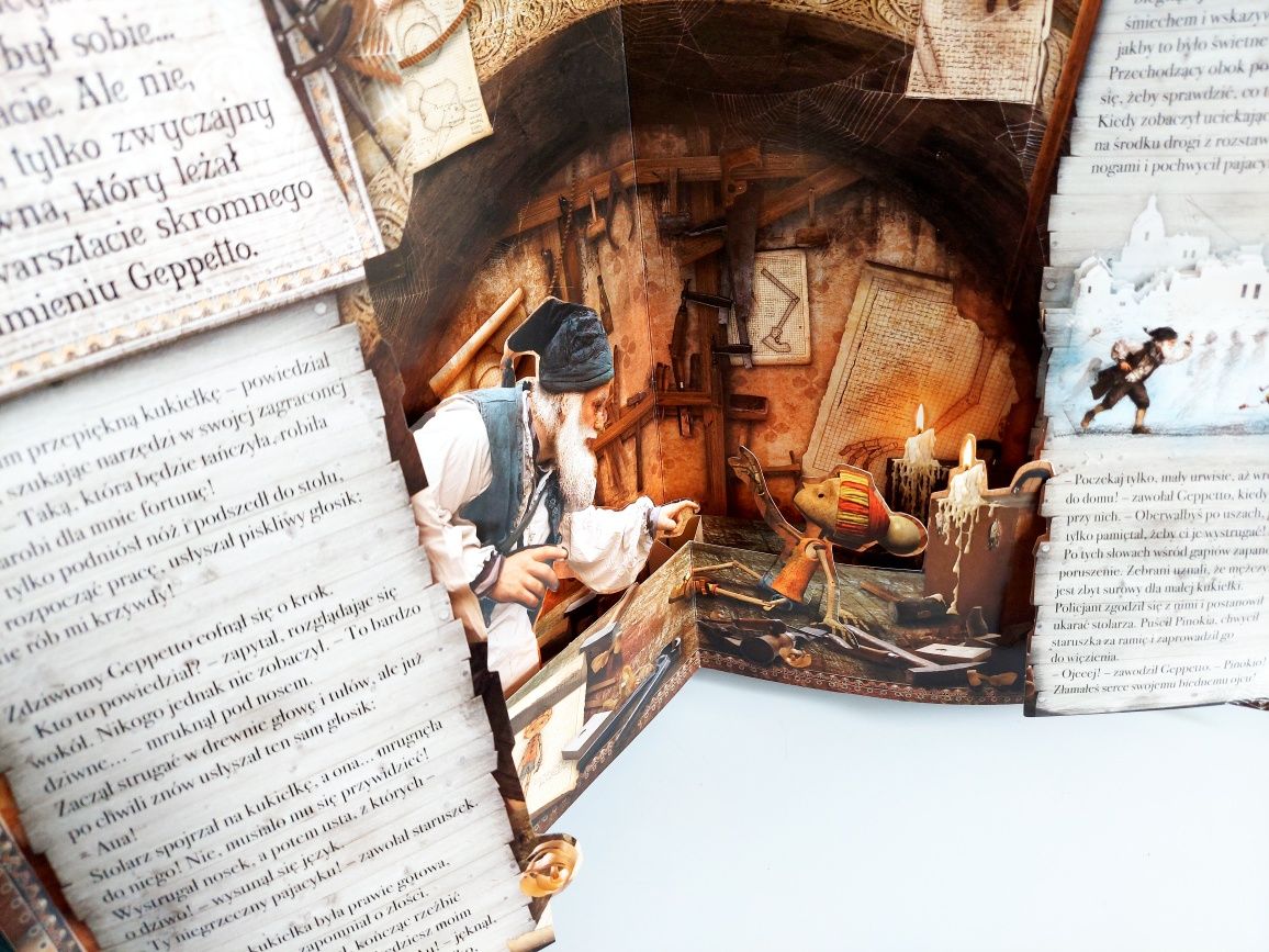Książka rozkladanka Pinokio 3d pop-up 
Stan widoczny na zdjęciach.
Ksi