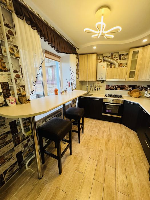 Продається 3х к.кв. в центрі м.Богачеве Черкаська обл., Є ВІДНОВЛЕННЯ!