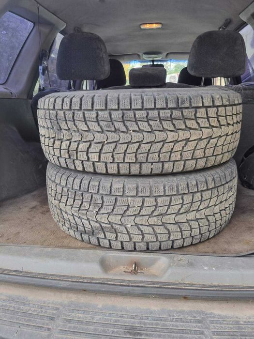 шини Dunlop 235/70/16 2шт