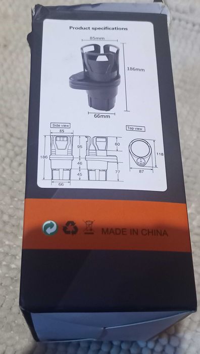 Uchwyt na kubek z napojem, lub talerzyk z posiłkiem- do samochodu.