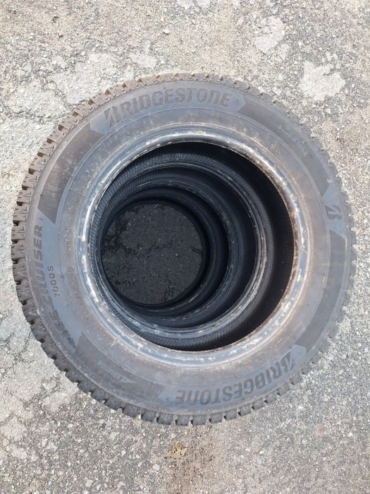 Продам зимову гуму 185/65R15"Bridgestone"