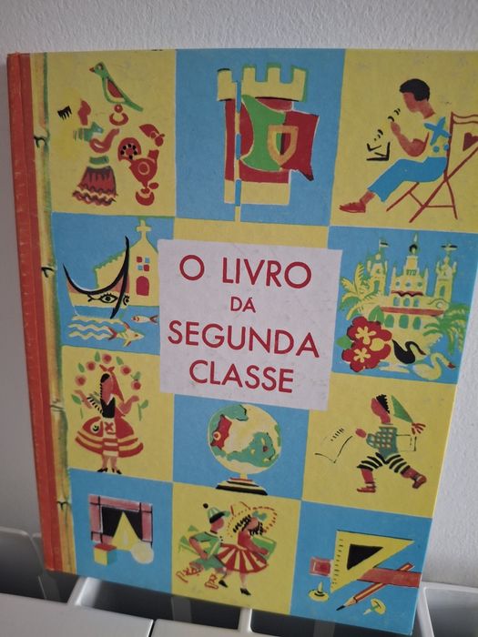 Livros escolares antigos
