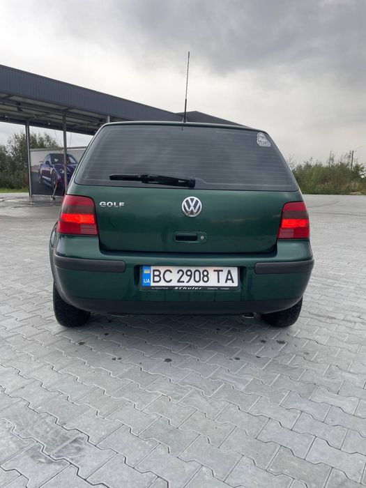 Volkswagen Golf 4