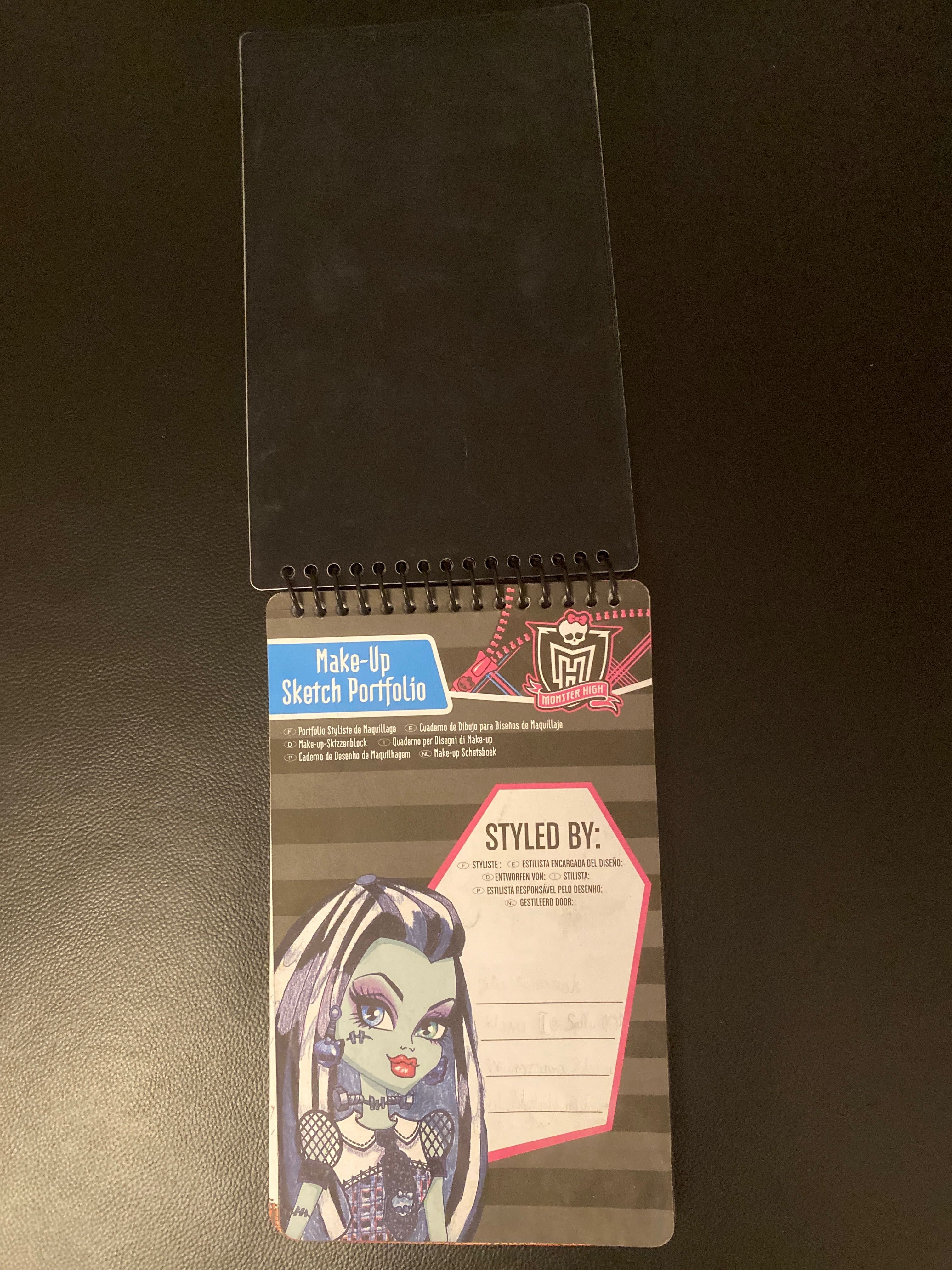 Sprzedam Tim Toys Monster High Make-Up Sketch portfolio Szkicownik