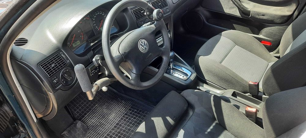 Vw Golf IV 1.6 SR AUTOMAT 90000 km 1-ręka Klima G. Fotele Dla INWALIDY
