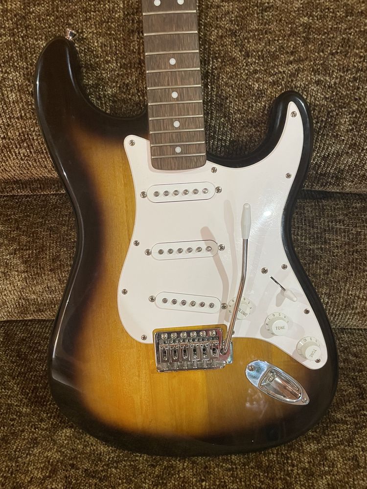 Електрогітара Squier Bullet Stratocaster